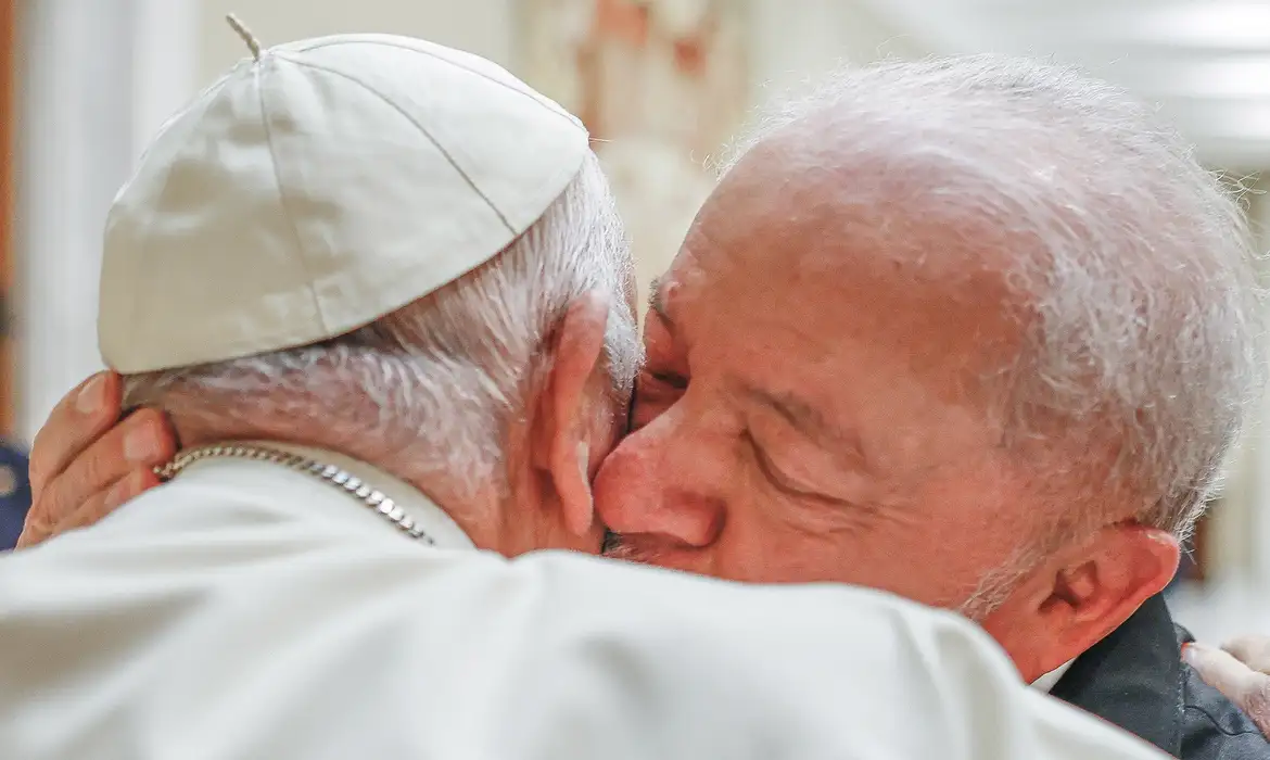 Lula chega a Roma para funeral do papa Francisco