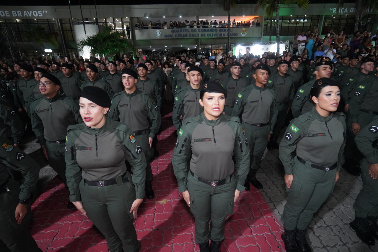 Forças de segurança do Ceará recebem reforço de 376 novos policiais militares