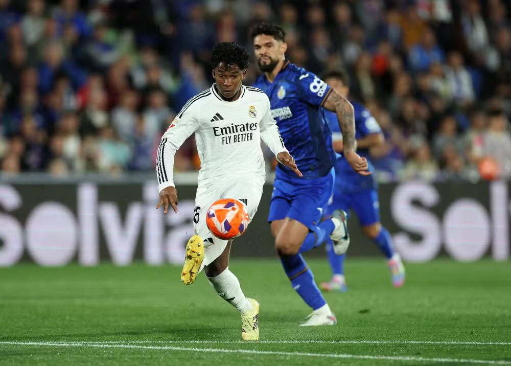 Jornal espanhol diz que Ancelotti pode deixar Endrick “na geladeira” após cavadinha