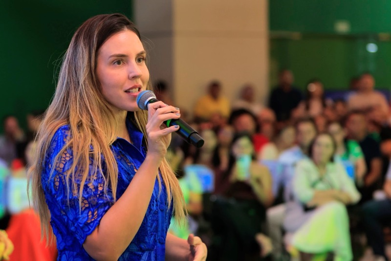 Jade Romero lança Ceará TEAcolhe, com ações voltadas a famílias neurodivergentes