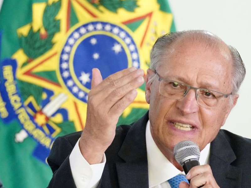 Governo brasileiro espera ser poupado de tarifaço de Trump