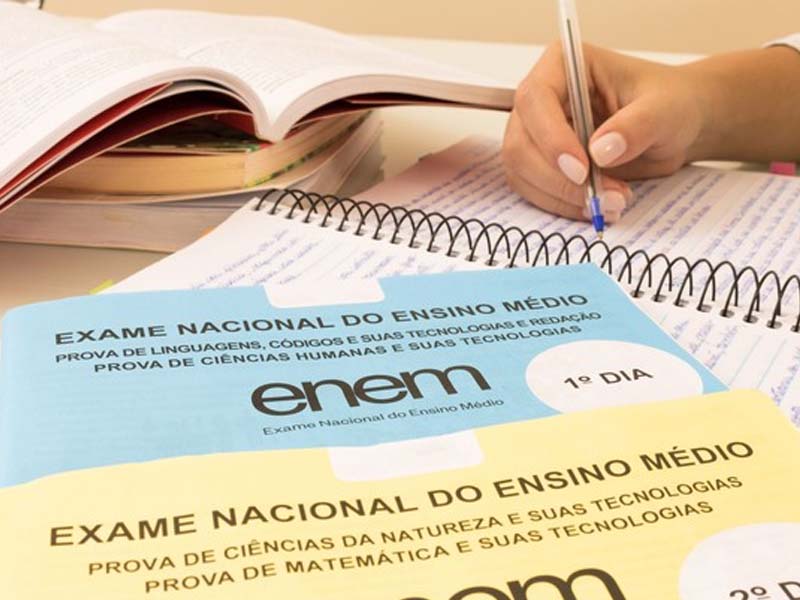 Prazo para pedir isenção da taxa de inscrição do Enem termina às 23h59