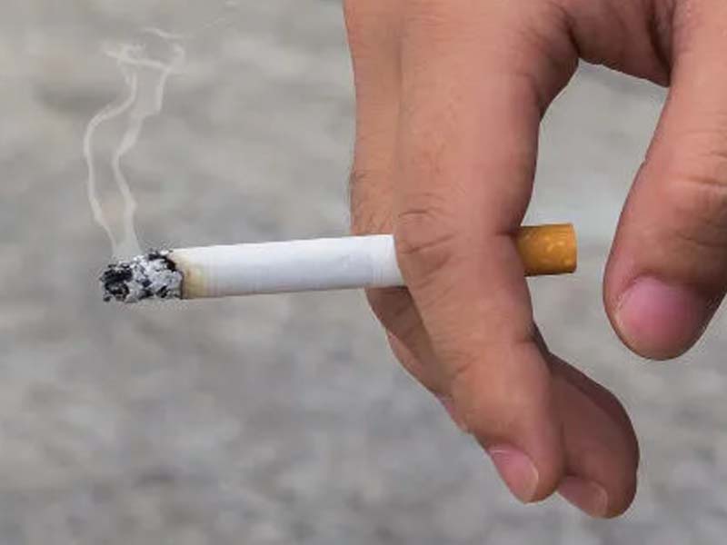Rouquidão persistente pode ser sintoma de câncer, diz especialista