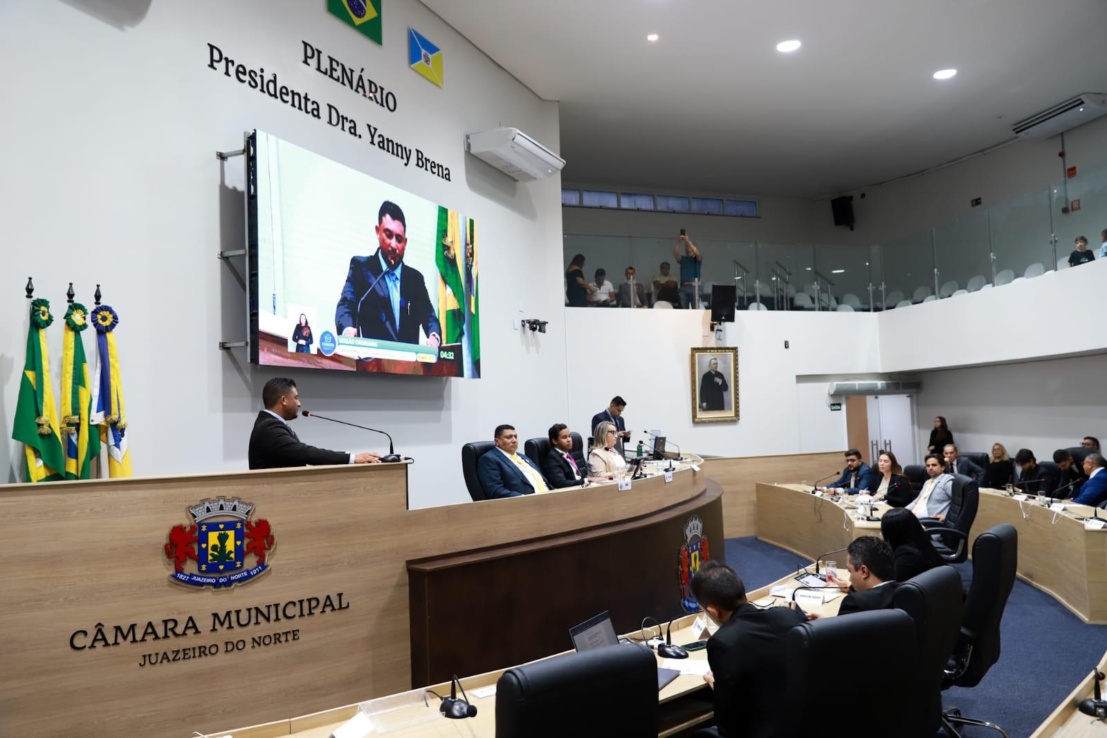 Câmara de Juazeiro do Norte aprova projeto que garante 30% de reserva em espaços esportivos para mulheres