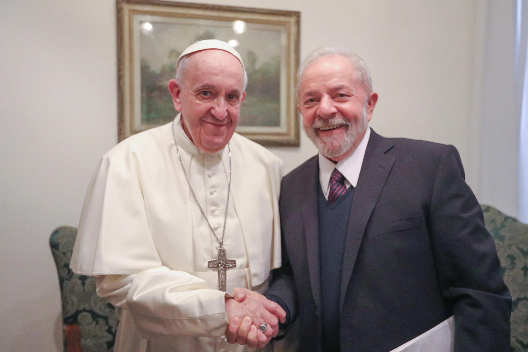 Lula decreta luto oficial de sete dias pela morte do Papa Francisco
