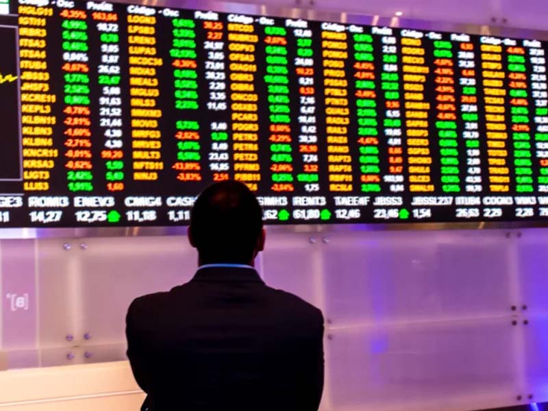 Ibovespa cai 3% e Wall Street tomba com escalada da guerra comercial