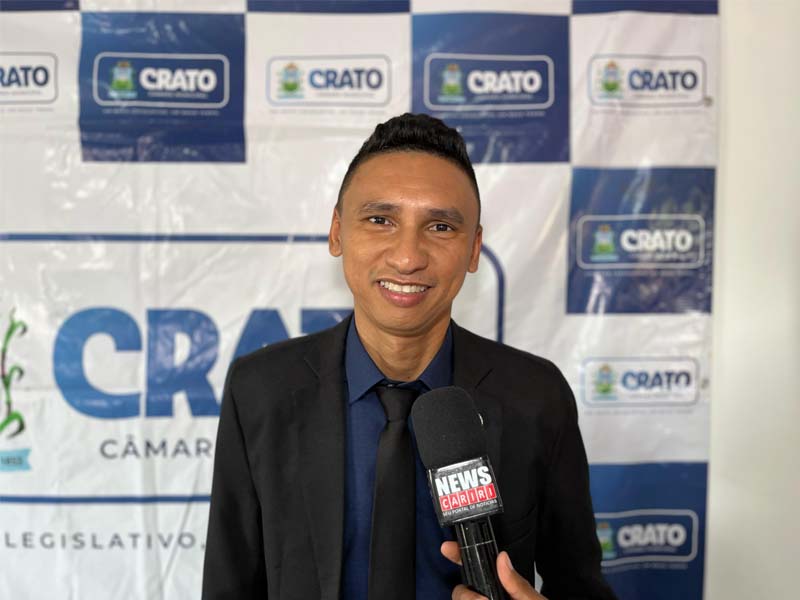 Suplente Kaká Santos toma posse como vereador na cidade do Crato