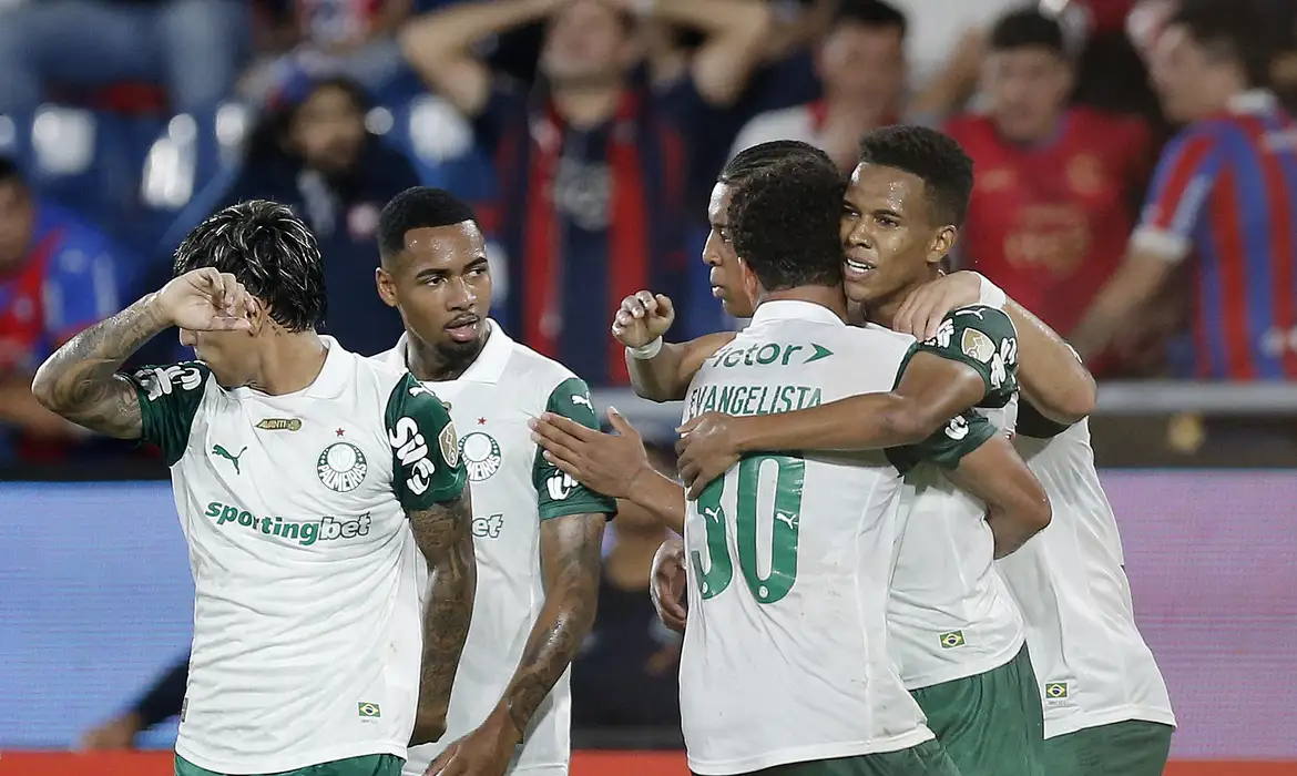 Libertadores: Palmeiras vence Cerro e garante classificação antecipada