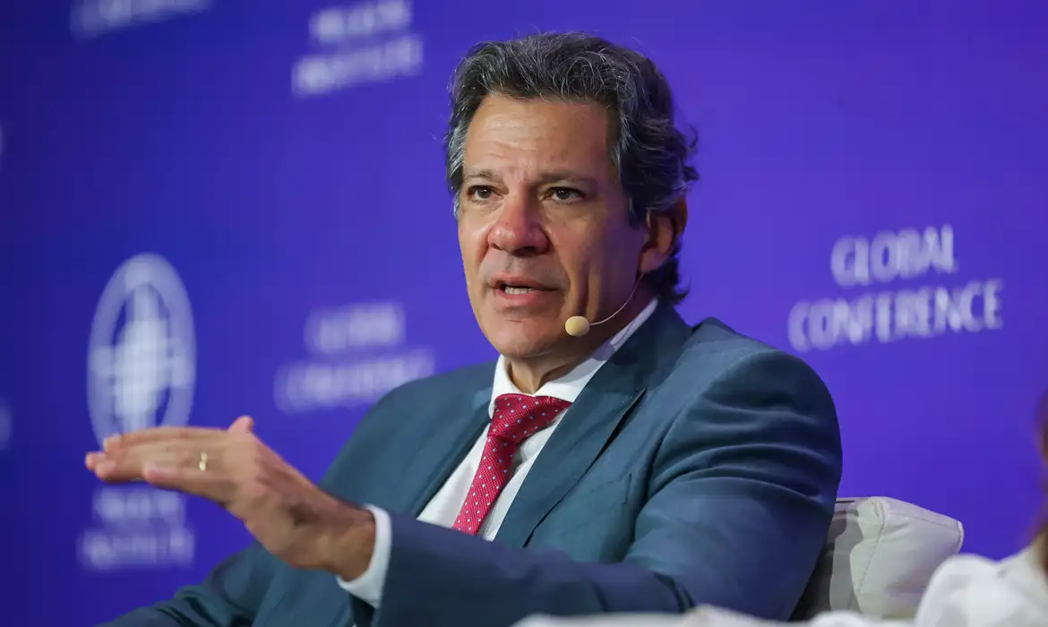 Haddad anuncia que pretende acelerar desoneração de data centers
