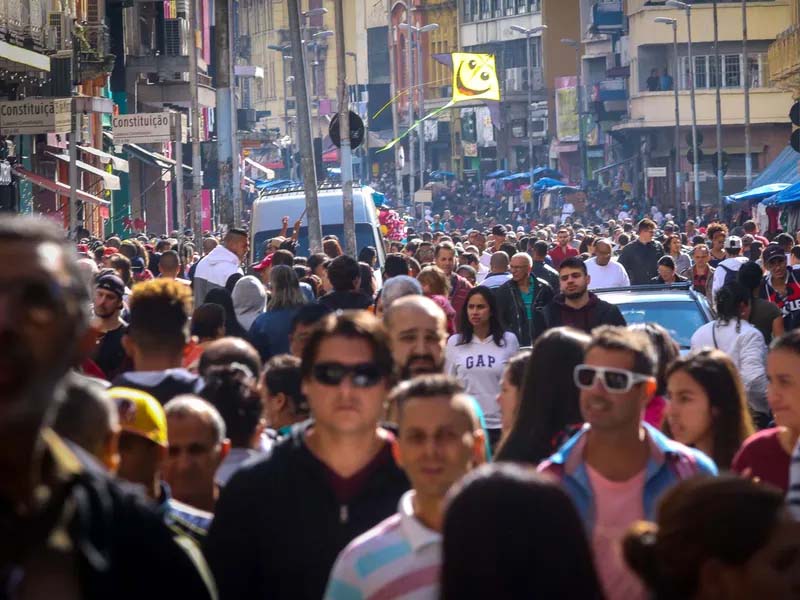 Brasil sobe cinco posições no ranking do IDH e está na 84ª colocação