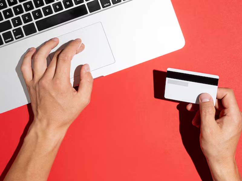 Golpes no Dia das Mães: veja como se proteger nas compras online