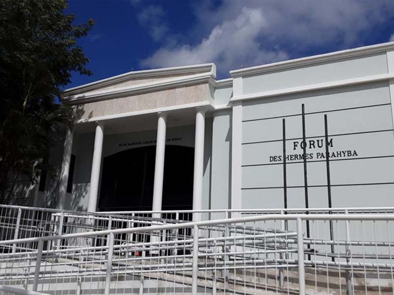 Dez anos depois, acusado de matar jovem em festa de Araripe enfrenta o Júri do Crato; família espera condenação