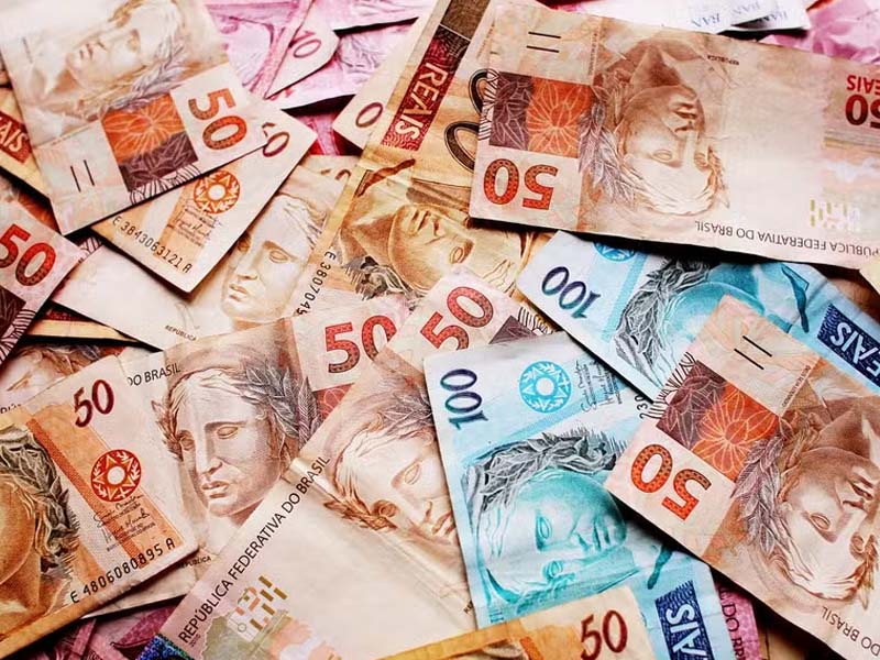 Após reunião com bancos, Fazenda estuda alternativas ao aumento do IOF