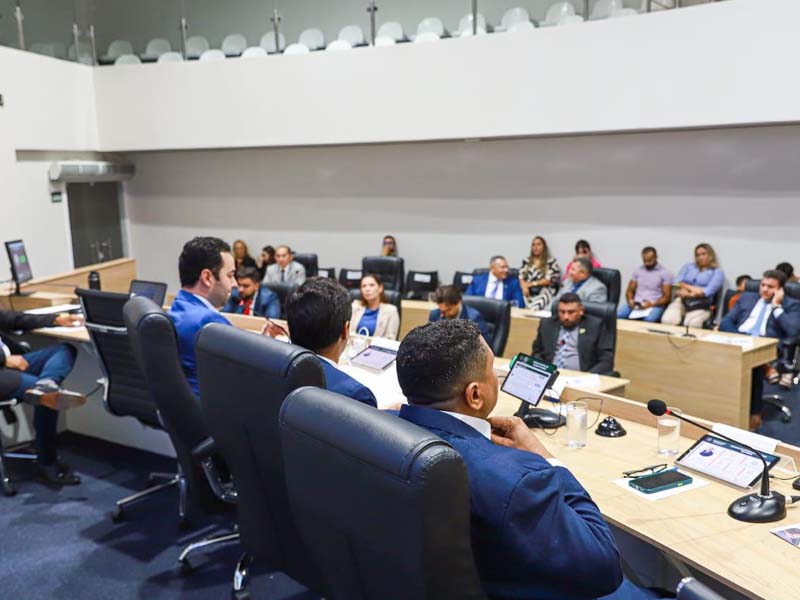 Câmara de Juazeiro do Norte aprova sete projetos em sessão ordinária com destaque para medida que garante apoio a mototaxistas, motoristas de app e entregadores