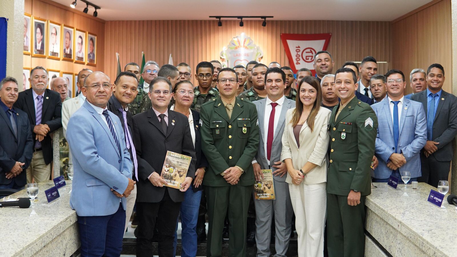 Câmara do Crato aprova 28 projetos e presta homenagens a heróis da Força Expedicionária Brasileira