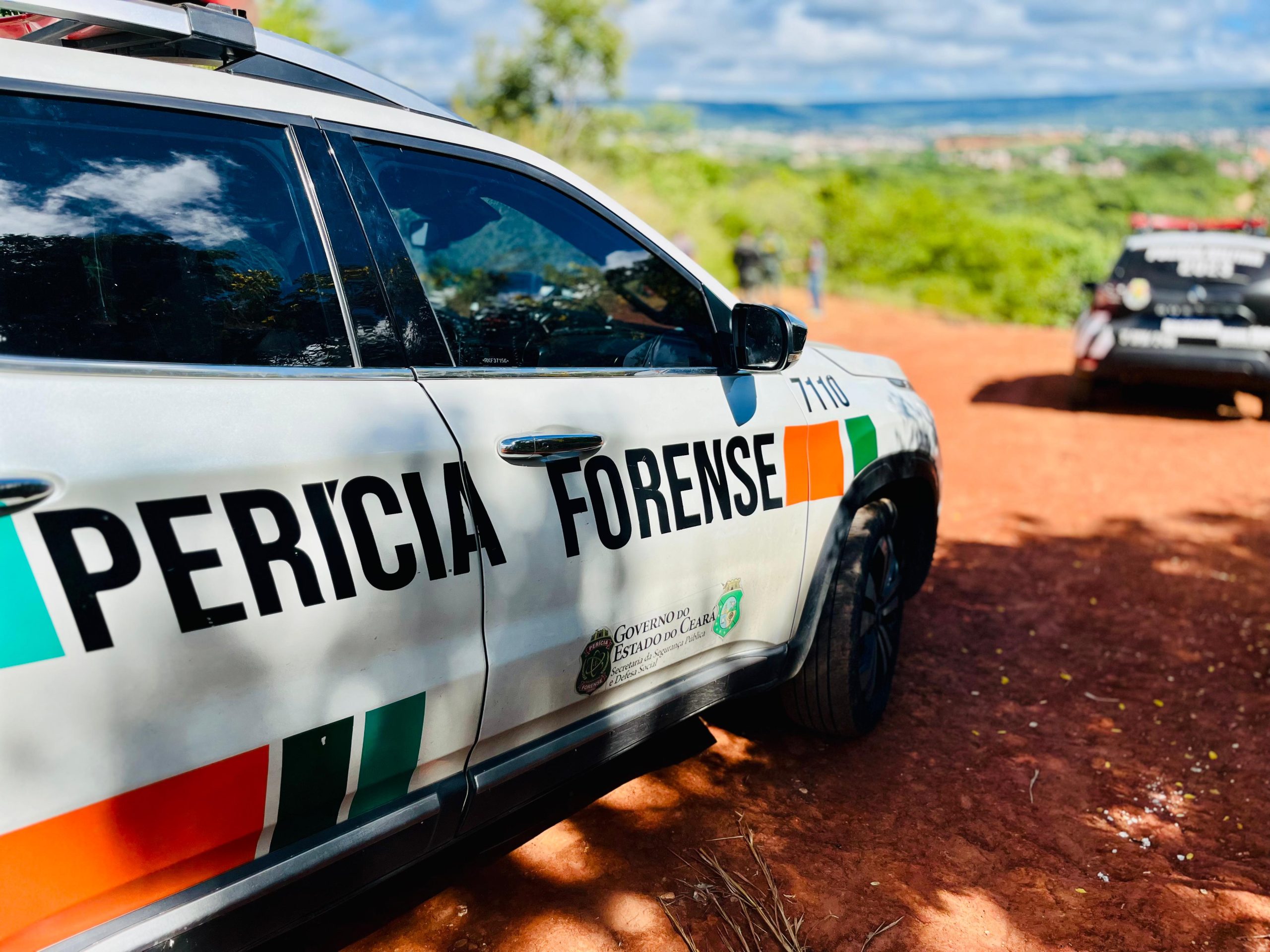 AO VIVO: jovem é encontrado morto com sinais de execução a tiros, no bairro Barro Branco, em Crato