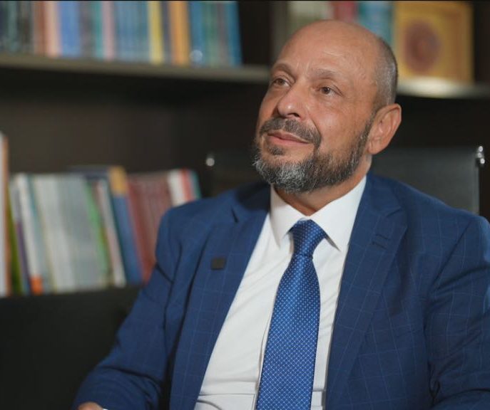 Presidente do INSS diz que ressarcimento de aposentados e pensionistas será feito ‘via benefício’