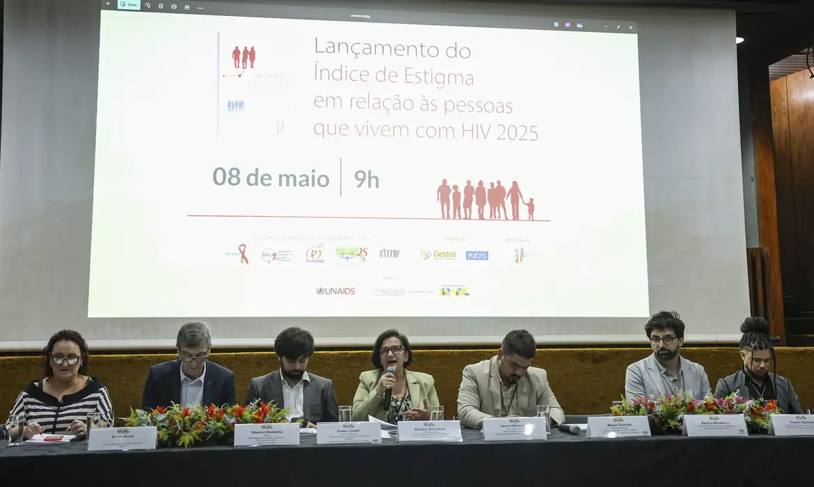Discriminação atinge 52,9% das pessoas com HIV/aids, mostra pesquisa