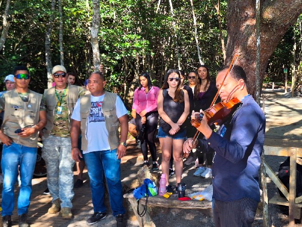 Projeto Domingo nas Trilhas reúne natureza e música no Mirante do Coqueiro, em Crato