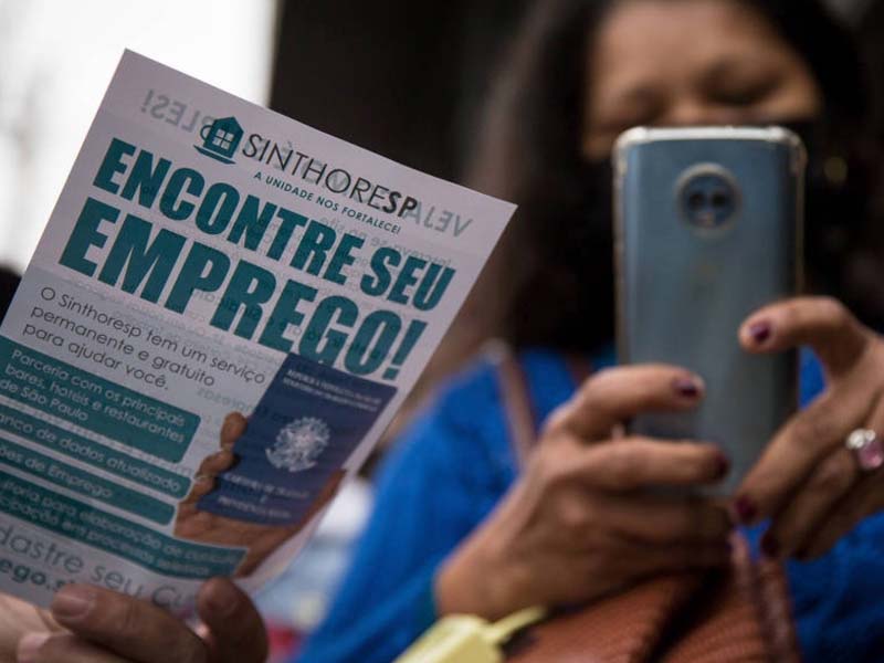 Desemprego recua para 6,2% em maio, o menor para o período desde 2012