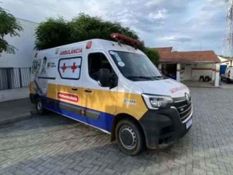 Homem chama ambulância e diz que só queria carona até um bar; falso paciente é investigado