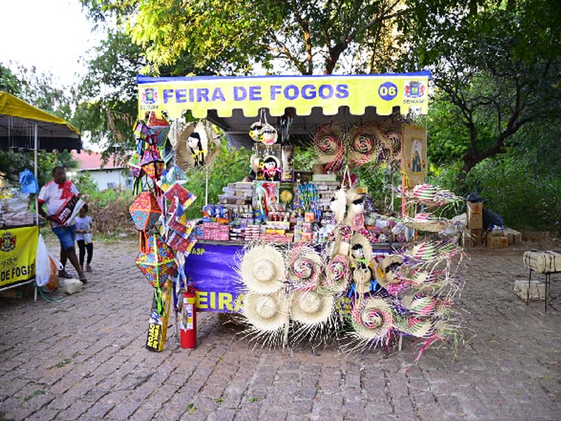 Feira de fogos celebra noite de São Pedro com atração musical neste sábado, dia 28