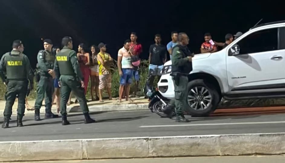 Jovem que teve pernas amputadas após empinar moto, cair e ser arrastado por carro segue em estado grave na UTI do Regional, em Juazeiro do Norte