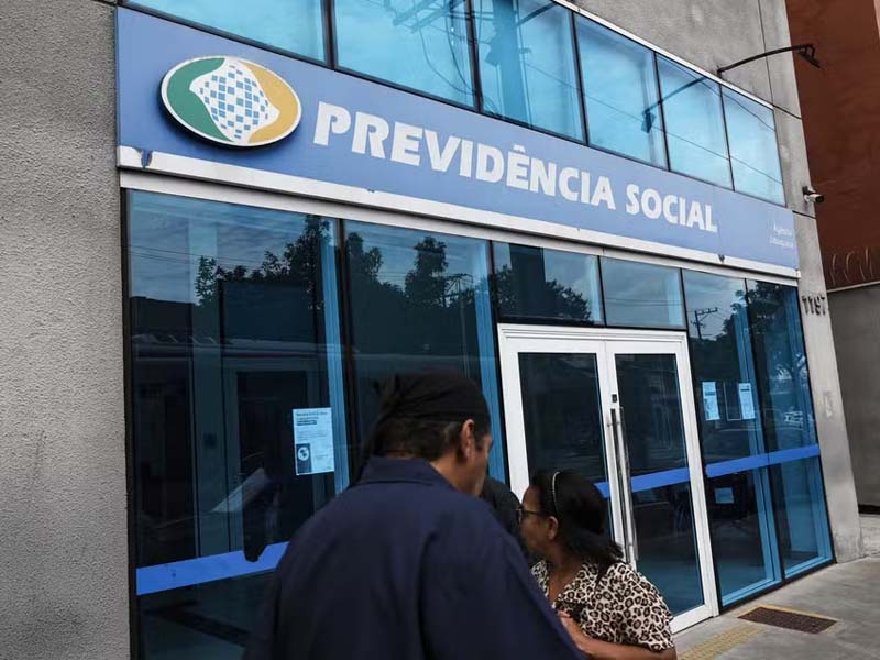 Justiça bloqueia R$ 119 milhões de investigados por fraude contra INSS