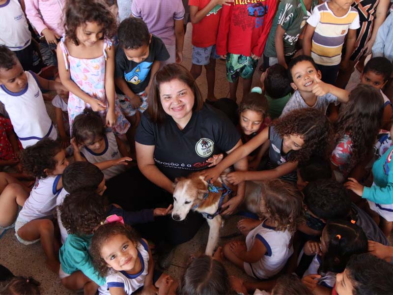 Caravana Pet Social leva educação ambiental e proteção animal às escolas do Cariri