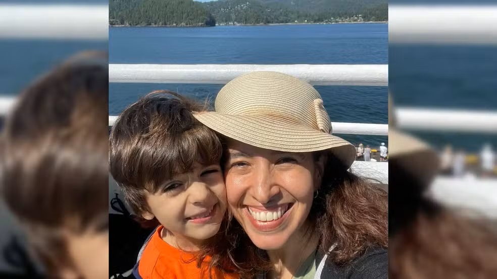 Brasileira e filho de 4 anos são atropelados por ônibus no Canadá; criança morreu