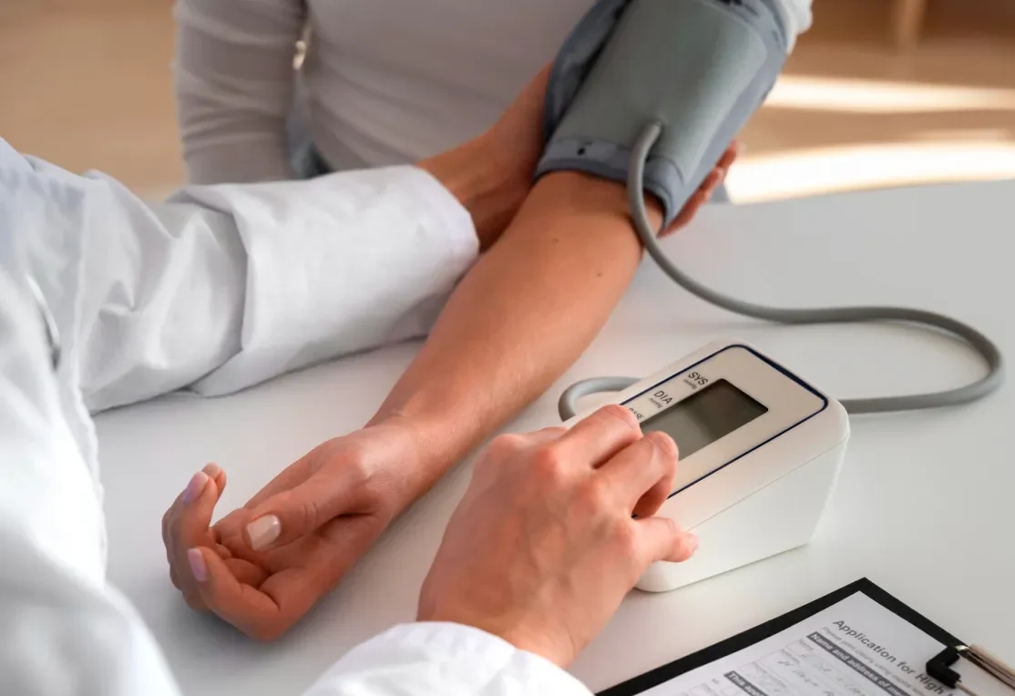 Menos de 13% dos brasileiros conseguem controlar hipertensão e diabetes