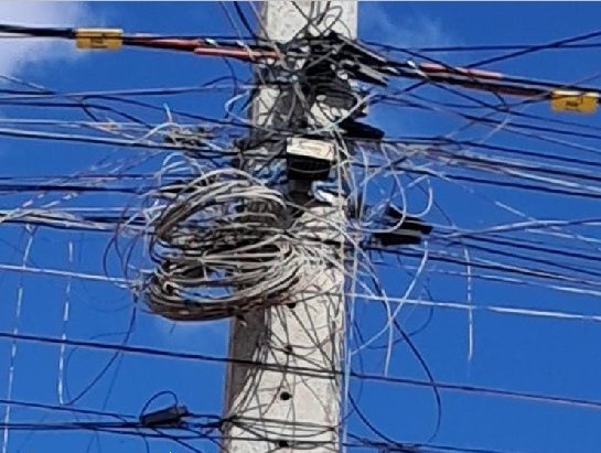 Juazeiro do Norte intensifica fiscalização de fios elétricos irregulares e reforça medidas de segurança urbana