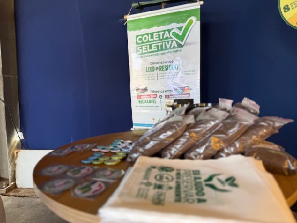 Secretaria do Meio Ambiente realiza ação educativa e distribui mudas na ExpoCrato