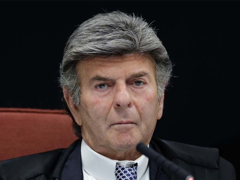 Fux diverge, mas Primeira Turma confirma tornozeleira para Bolsonaro