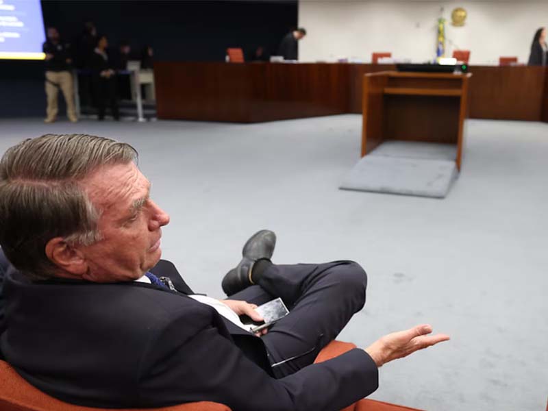 STF forma maioria para manter decisão de Moraes que fixou tornozeleira e outras restrições a Bolsonaro