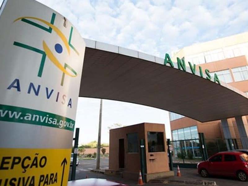 Anvisa alerta sobre uso do formol como alisante de cabelos