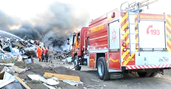 Corpo de Bombeiros do Ceará apagou 273 incêndios em monturo no 1º semestre