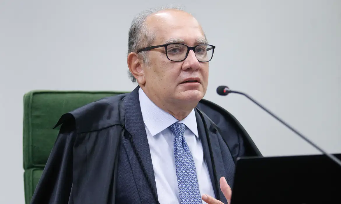 Para ministro do STF, Brasil vive capítulo de resistência democrática