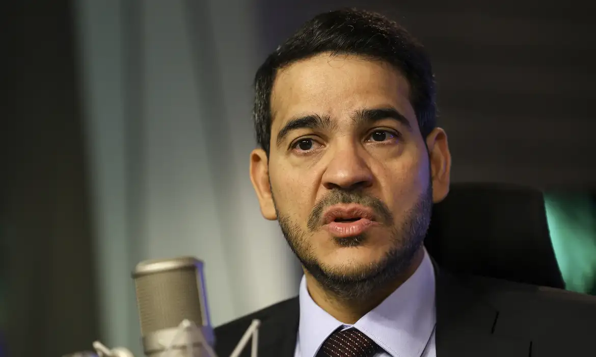 AGU diz que decisão sobre IOF representa vitória da Constituição