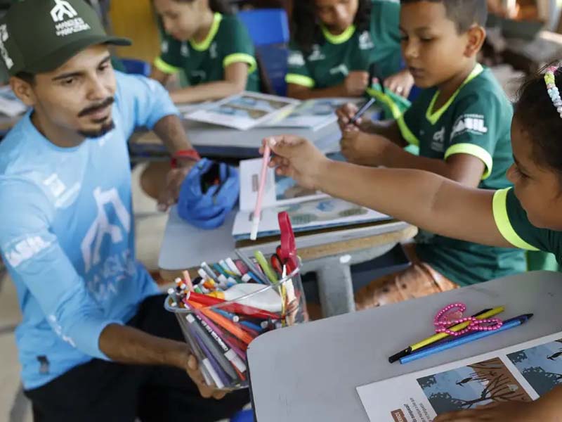 Brasil institui política nacional com foco na primeira infância