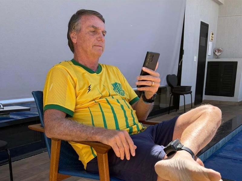 Prisão domiciliar: saiba o que Bolsonaro está proibido de fazer