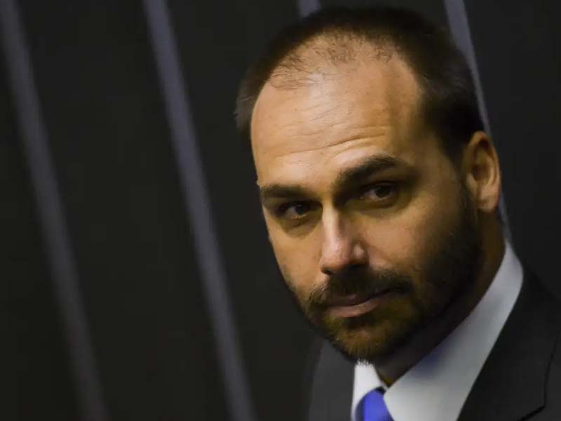 Quaest: 69% dizem que Eduardo Bolsonaro defende interesses próprios e da família