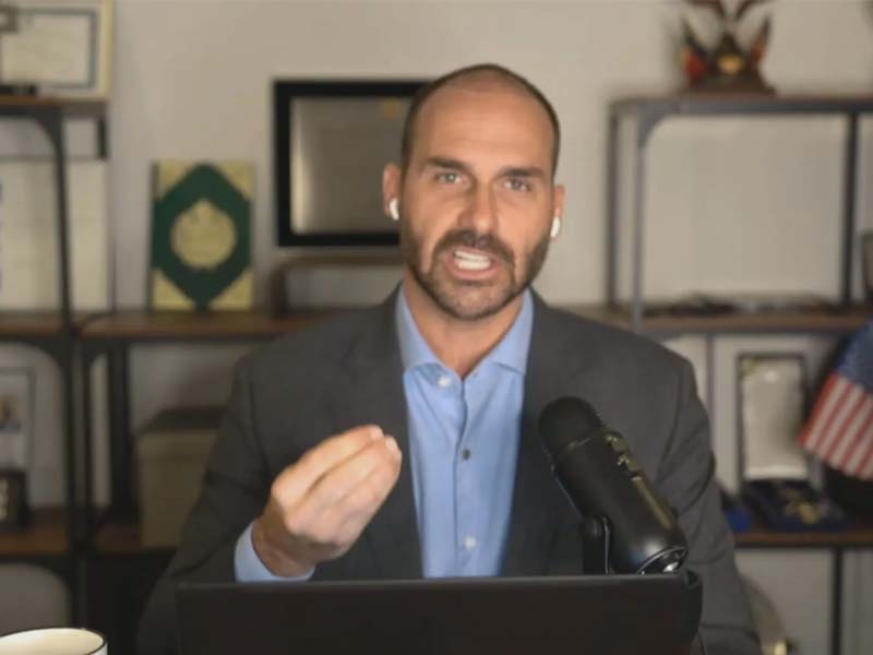 Se meu pai não puder disputar, eu gostaria de ser candidato, diz Eduardo