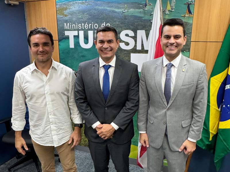 Salviano busca mais investimentos para a educação e o turismo de Potengi em agenda em Brasília