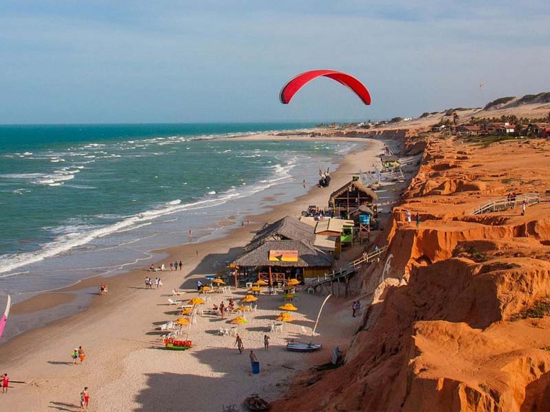 Ceará fica em primeiro lugar do Nordeste e supera média nacional no crescimento das atividades turísticas