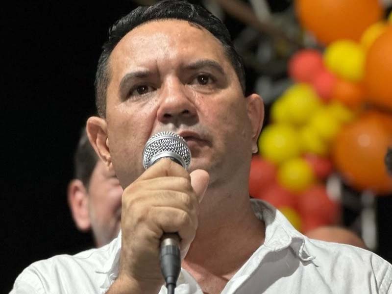 Bebeto Queiroz segue foragido há mais de 300 dias; ex-prefeito tem ligação com empresa suspeita de fraude em contratos no Cariri
