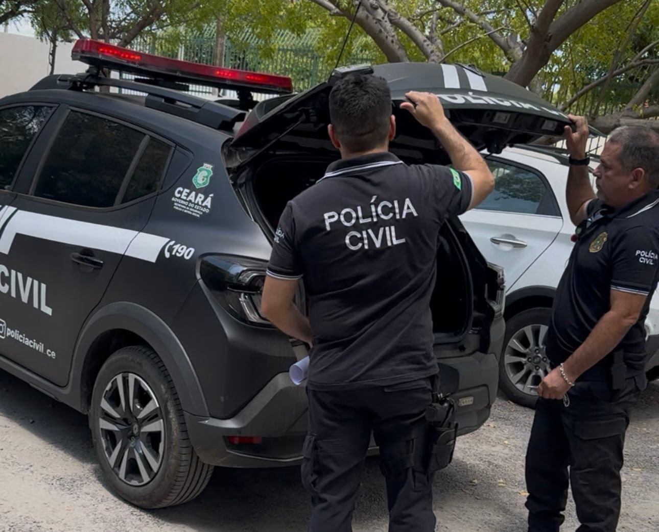 EXCLUSIVO: pai e tio são presos suspeitos de violentar adolescente de 14 anos, em Crato