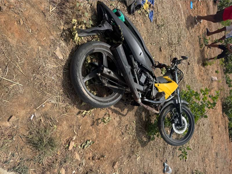 Vídeo: homem é encontrado morto ao lado de motocicleta no conjunto Madre Feitosa, em Crato