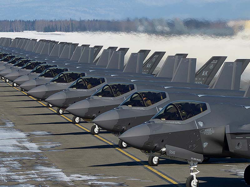 Governo Trump envia 10 jatos F-35 ao Caribe em escalada de tensões com a Venezuela