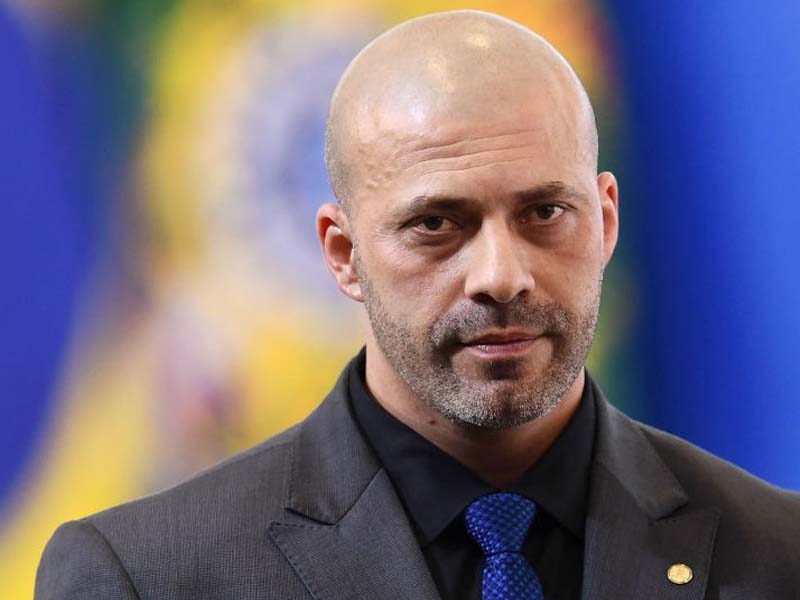 Moraes autoriza progressão de Daniel Silveira para regime aberto